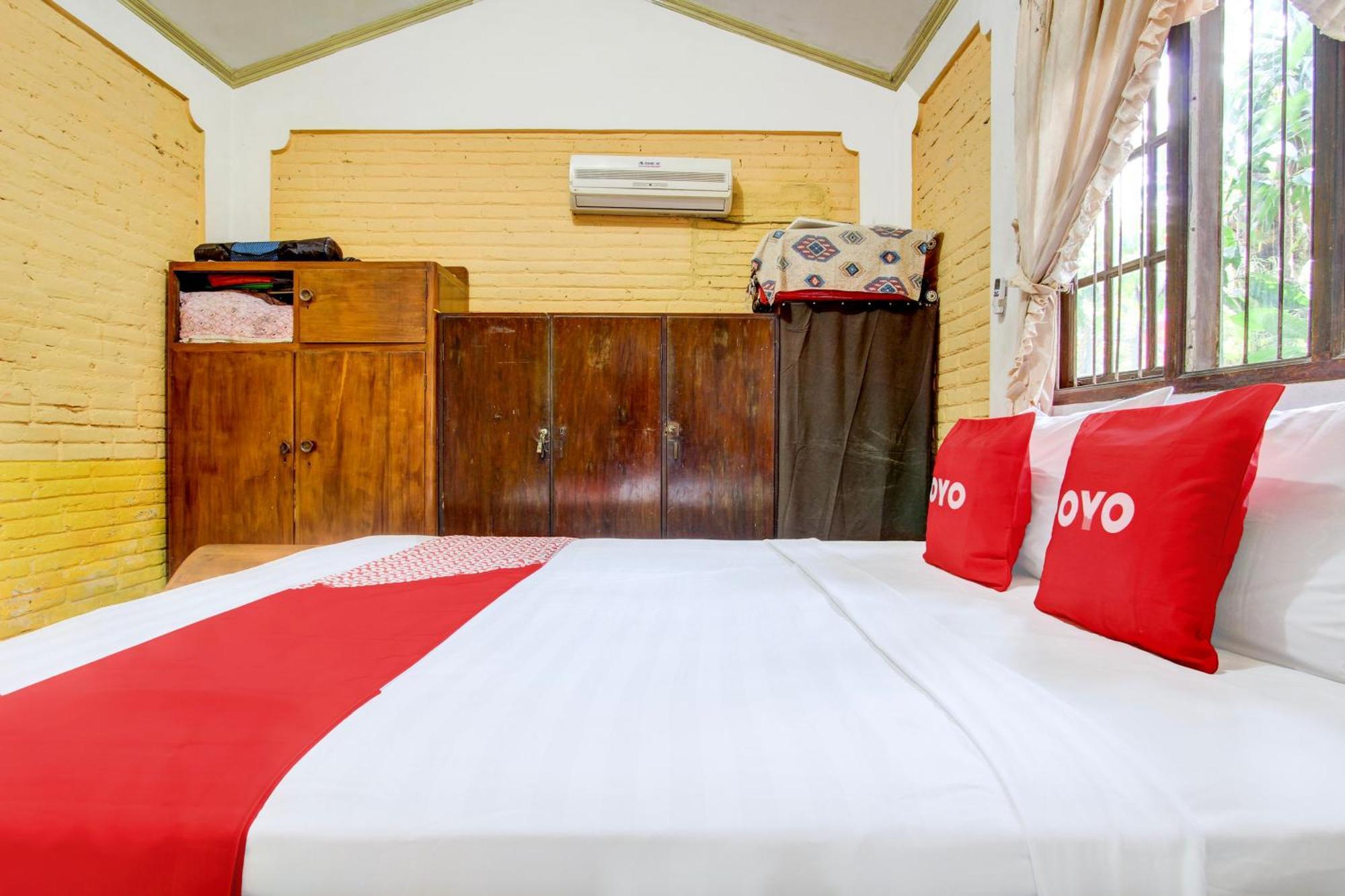 Oyo 94000 Omah Citra Genia Homestay Ngaglik Eksteriør billede